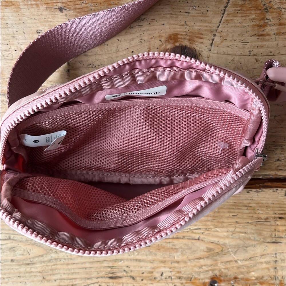 Lululemon Everywhere Belt Bag in Pink Haze - Picture 6 of 10